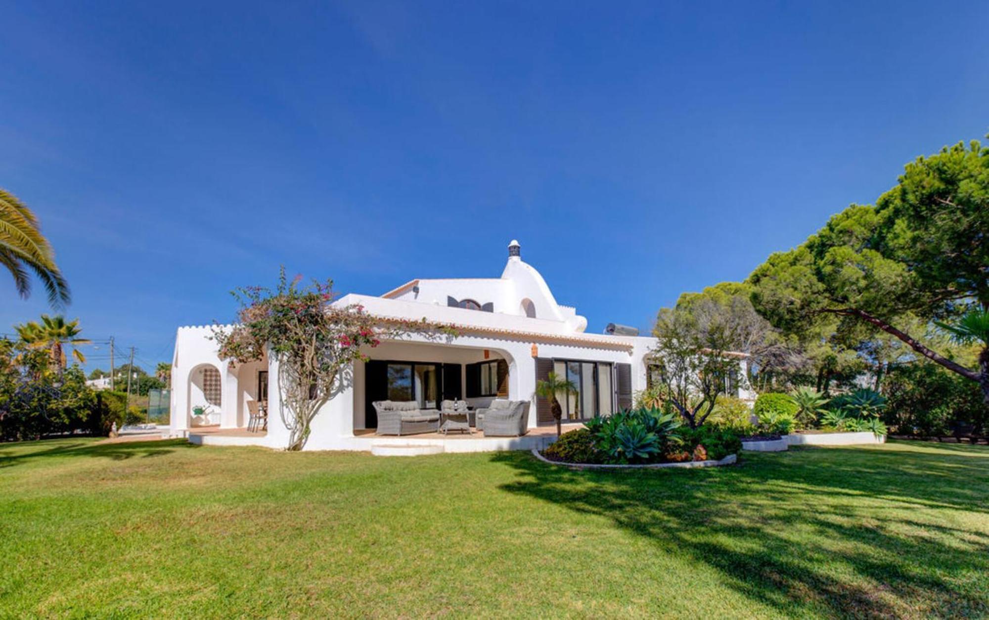 Villa Barlavento - Stunning 4-Bedroom Villa With Tennis Court Carvoeiro  Exteriér fotografie